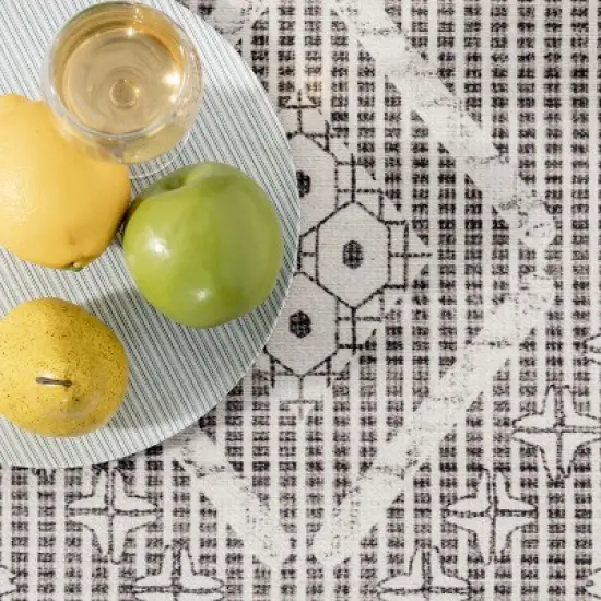 nuLOOM Carlita Bohemian Machine Washable Indoor and Outdoor Patio Area Rug image {5}