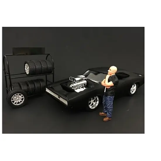 The Street Racing Crew Figure I For 1:18 Scale Models by American Diorama image {1}