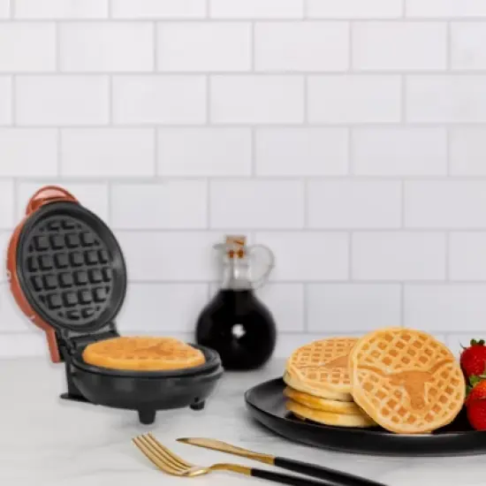Uncanny Brands Texas Longhorns Mini Waffle Maker image {1}