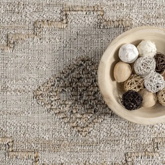 nuLOOM Izetta Southwestern High-Low Indoor/Outdoor Area Rug image {5}