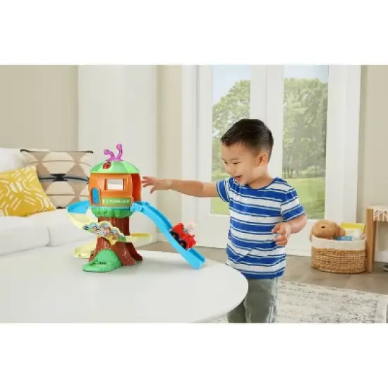 VTech CoComelon Go! Go! Smart Wheels Treehouse Track Set image {2}
