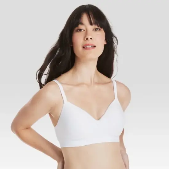 Hanes Women's Smoothtec Foam Wireless Bra G199 image {3}