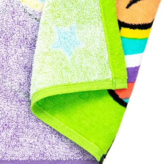Cocomelon Hooded Towel image {3}