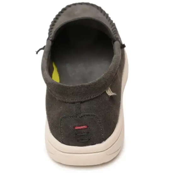 Minnetonka   Men's Discover Classic Slip On Shoes image {3}