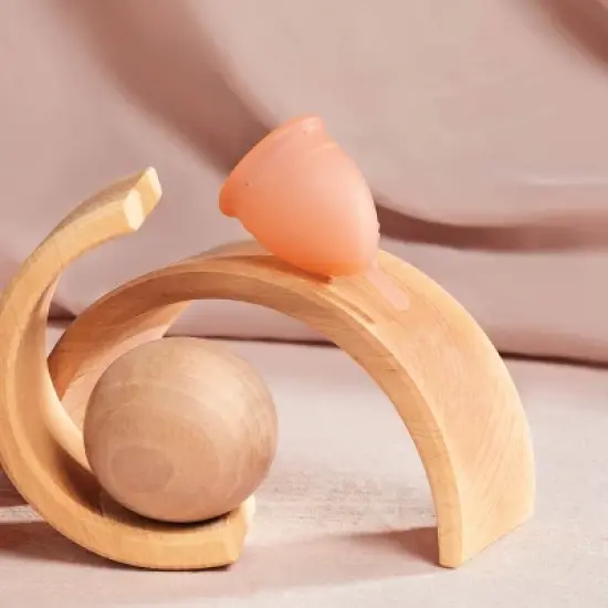 Saalt Soft Menstrual Cup - Desert Blush - Small image {4}