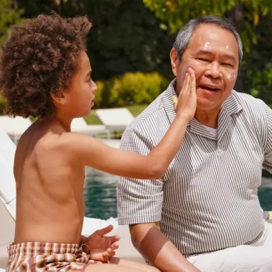 Pipette Mineral Broad Spectrum SPF 50 Sunscreen image {7}