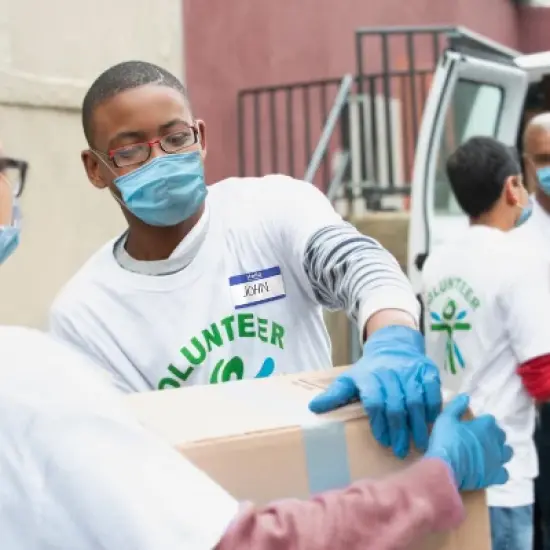 Avery "Hello My Name Is" Name Tags, 2-1/3" x 3-3/8", White with Blue Border, Non-Printable, 8 Packs, 200 Name Badges Total (21927) image {4}