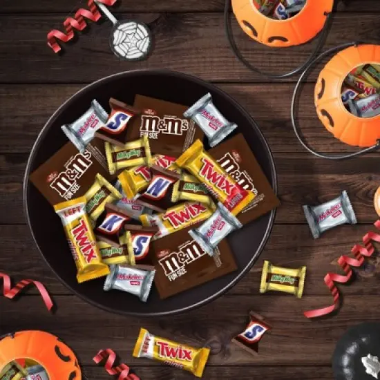Mars Halloween Mixed Variety Pack - 104.27oz/365pc image {3}