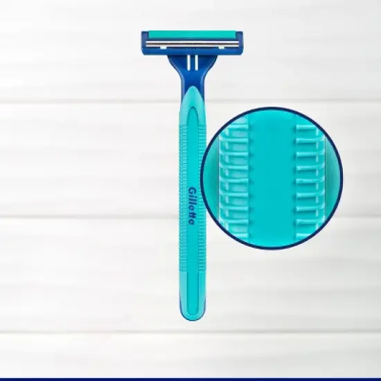 Gillette Sensor2 Plus Pivoting Head Men's Disposable Razors image {4}