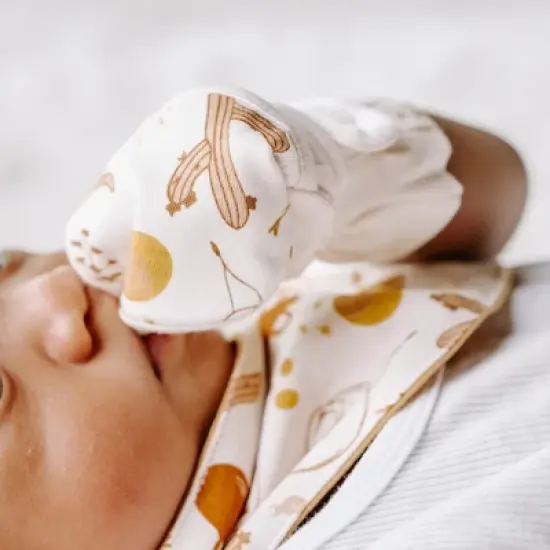 Goumikids Viscose Made from Bamboo + Organic Cotton Stay-On Mitts image {4}