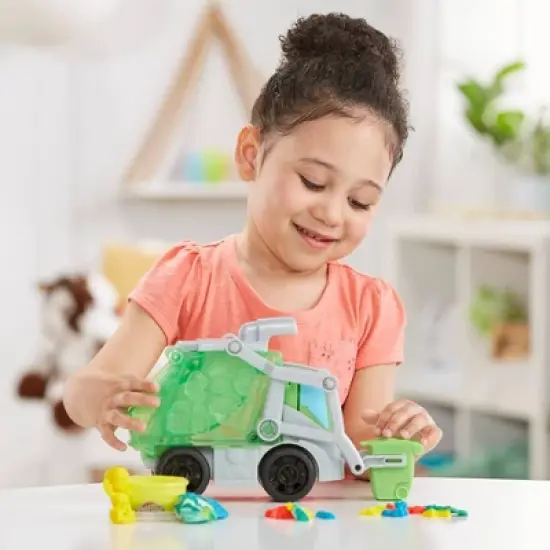 Play-Doh Wheels Dumpin' Fun 2-in-1 Garbage Truck image {5}