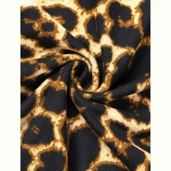 Lars Amadeus Men's Leopard Printed Slim Fit Pullover T Shirt image {6}