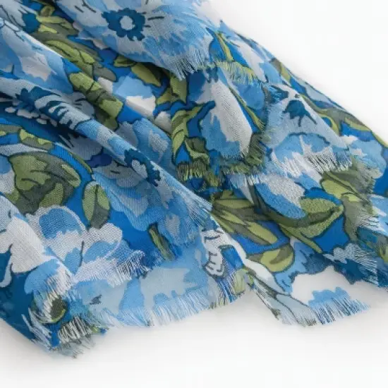 Aventura Clothing Women's Garden Delight Scarf image {1}