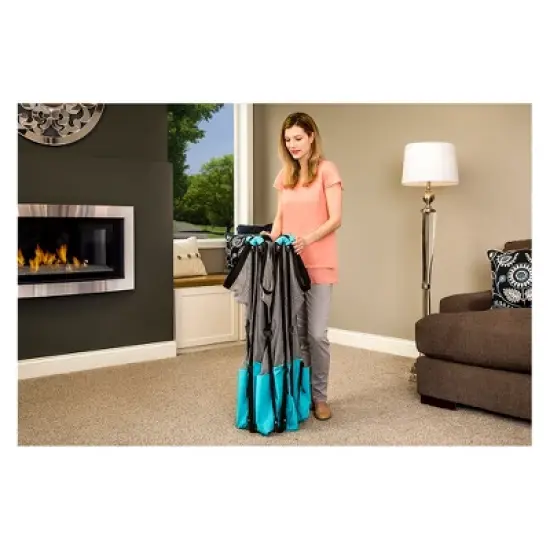 Regalo Six Panel My Play Portable Playard image {3}