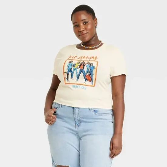 Women's Def Leppard Short Sleeve Graphic Baby T-Shirt - Beige image {4}