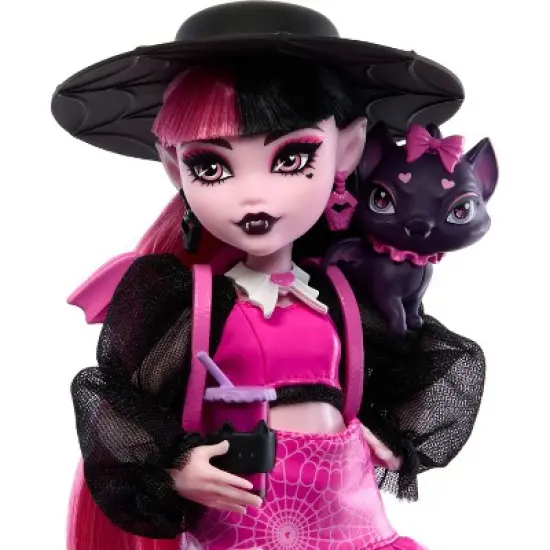 Monster High Draculaura Fashion Doll with Pet Count Fabulous and Accessories image {2}