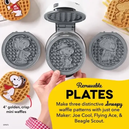 Peanuts x Dash Snoopy MultiMaker Mini Waffle Maker System 4 Plates image {3}