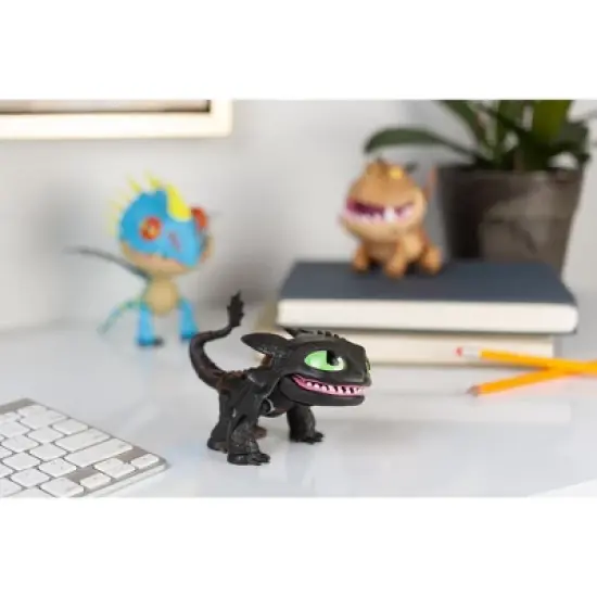 The Loyal Subjects How To Train Your Dragon 6"-7" Action Vinyl: Toothless image {5}