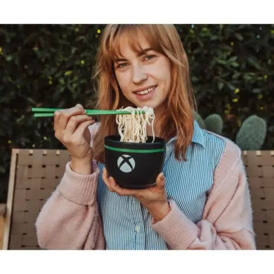 Ukonic Xbox Series X Logo 20-Ounce Ramen Bowl and Chopstick Set image {7}