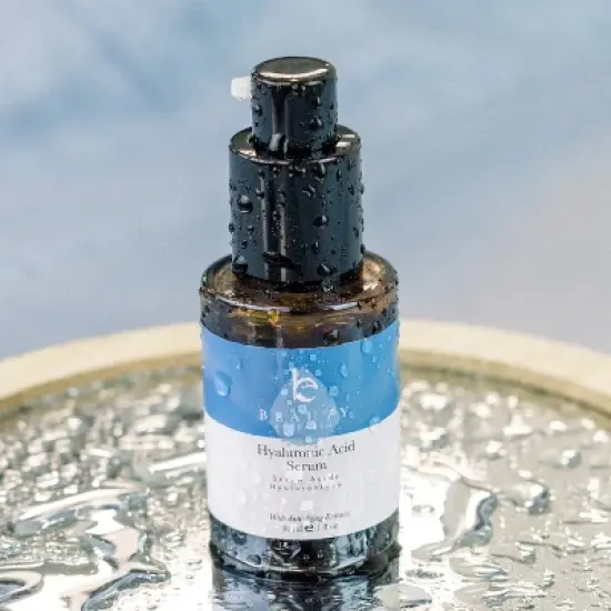 Beauty by Earth Hyaluronic Acid Serum image {2}