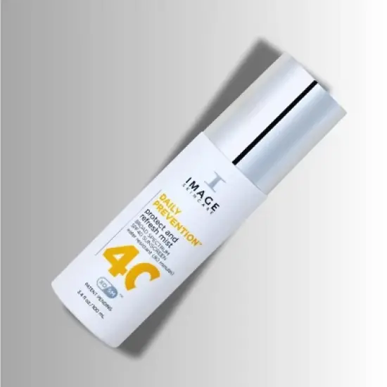 Image Skincare Daily Prevention Protect And Refresh Mist SPF40 | neutralizes redness and boosts hydration (3.4 oz) image {1}