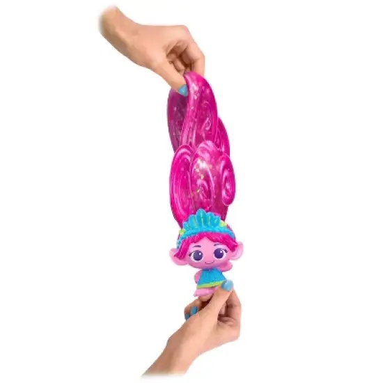 Trolls Band Together Squishy Doll - Poppy image {2}