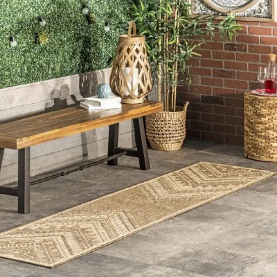 nuLOOM Landry Aztec Indoor and Outdoor Area Rug image {1}