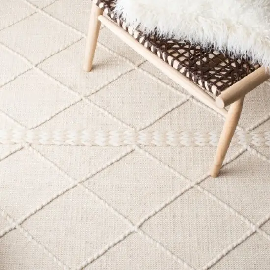 Casablanca CSB575 Hand Loomed Area Rug - Safavieh image {5}