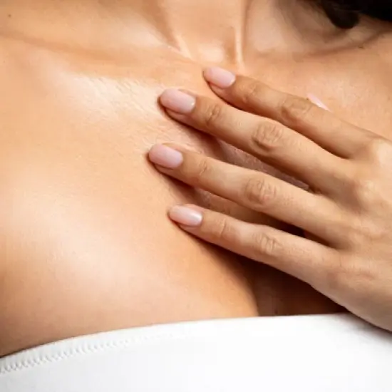 Organic Moringa Oil image {3}