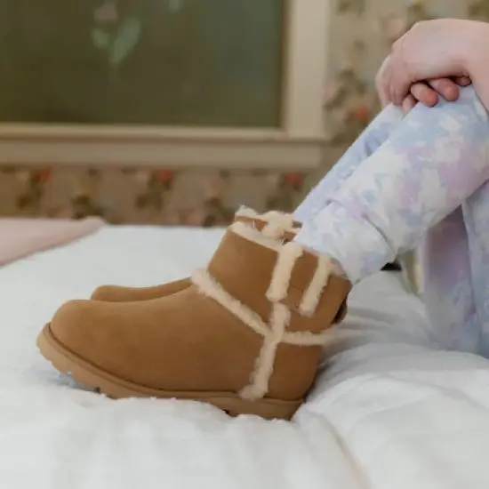 Bearpaw Kids' WILLOW YOUTH Boots image {7}