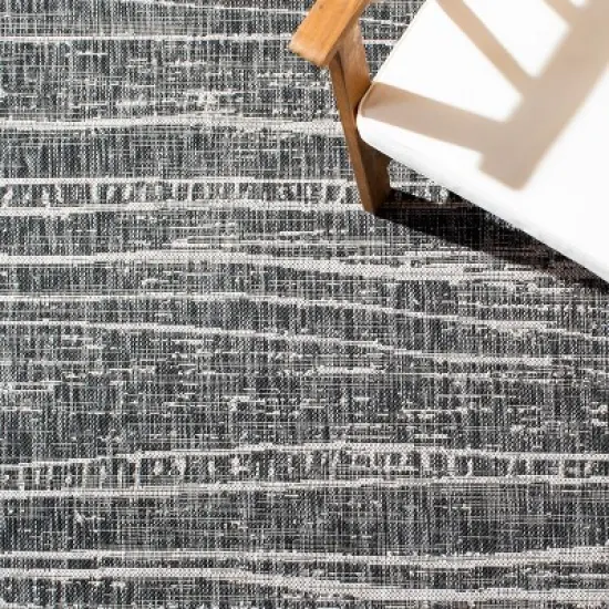 Courtyard CY8395 Power Loomed Indoor/Outdoor Area Rug  - Safavieh image {3}