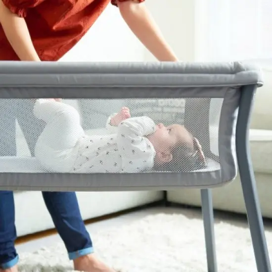 Chicco LullaGo Anywhere Portable Bassinet image {2}