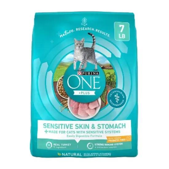 Purina ONE Sensitive Skin & Stomach Adult Premium Turkey Flavor Dry Cat Food image {8}