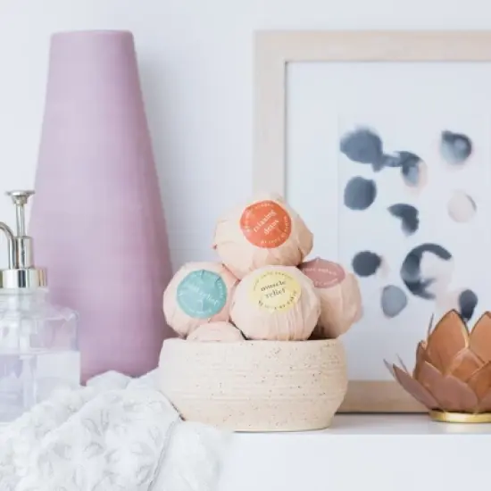 Beauty by Earth Aromatherapy Bath Bombs image {7}