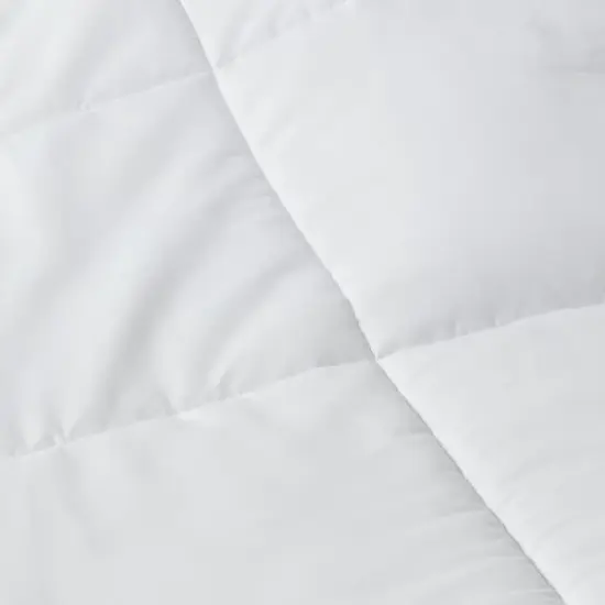 All Season Down Alternative Machine Washable Comforter - Room Essentials image {5}