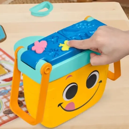 Play-Doh Picnic Shapes Starter Set image {6}
