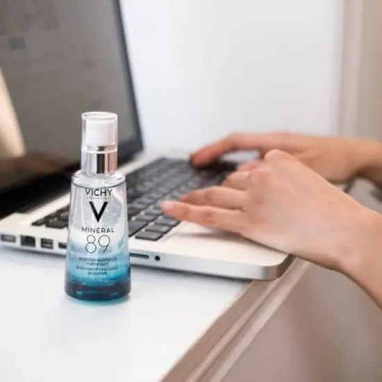 Vichy Mineral 89 Fortifying and Hydrating Daily Skin Booster, Face Serum with Hyaluronic Acid - 1.69 fl oz image {7}