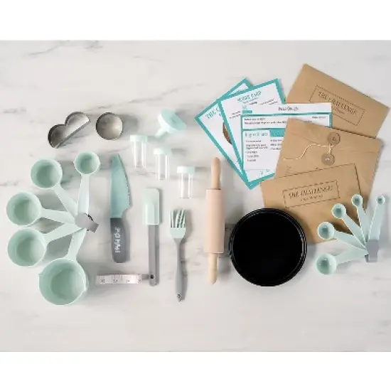 MindWare Playful Chef: 26 Piece Master Series Cooking Challenge Kit &ndash; Includes 22 Kitchen Tools, 1 Apron and 3 Recipes &ndash; Ages 8+ image {1}