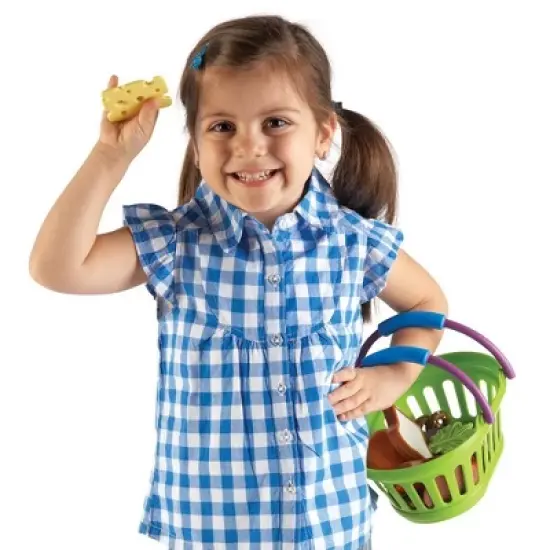 Learning Resources New Sprouts Lunch Basket, 18 Pieces, Ages 18+ months image {1}