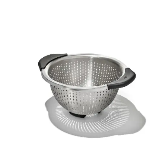 OXO 3Qt Stainless Steel Colander: Dishwasher-Safe Pasta Strainer, Light Silver, 9.6" Width, 3Qt Capacity image {1}