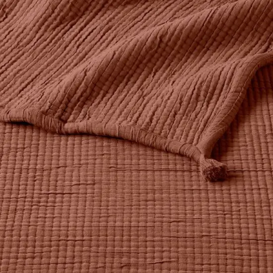 Double Cloth Quilt - Threshold&trade; image {4}
