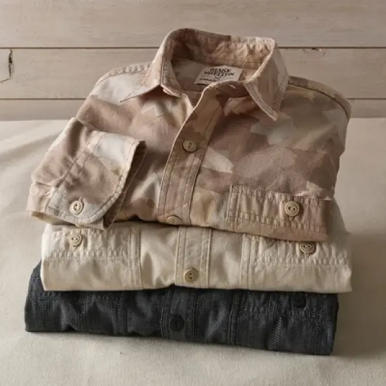 Lands' End Blake Shelton x Lands' End Men's Traditional Fit Chambray Work Shirt image {1}