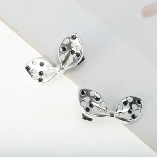 Unique Bargains Bow Shoelace Charms Black White 1 Pair image {4}