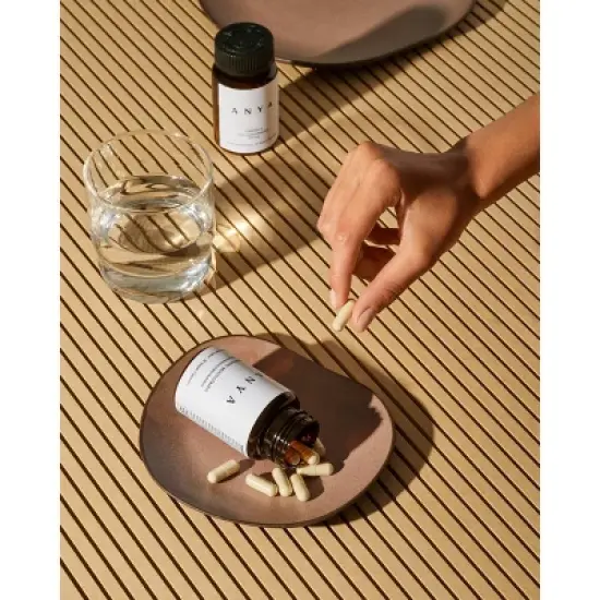 Anya Postnatal Multi-Vitamin Capsules - 30ct image {2}