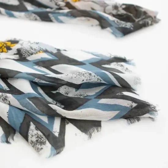 Aventura Clothing Women's Layla Scarf image {2}