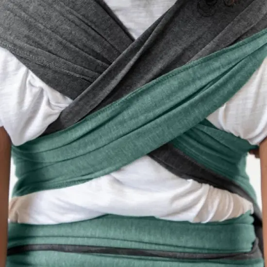 Moby Reversible Wrap Baby Carrier image {6}