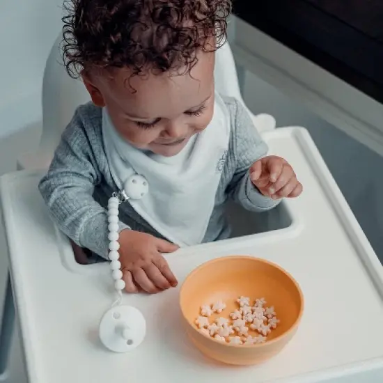 Pacifier Clip for Boys and Girls by Comfy Cubs image {3}