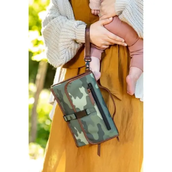 DockATot Changer Bag image {6}