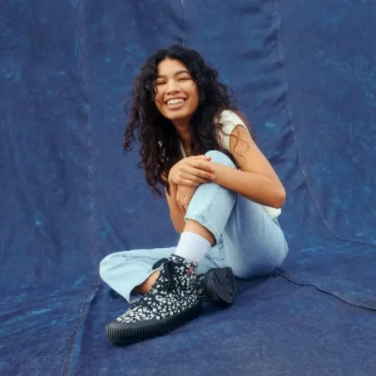 Levi's Womens Olivia Floral Fabric Hightop Fashion Sneaker Shoe image {6}