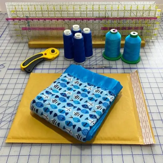 UOFFICE Pack of 200 Kraft Bubble Mailers 9.5" x 14.5" - #4 Self-Sealing Padded Envelopes image {10}